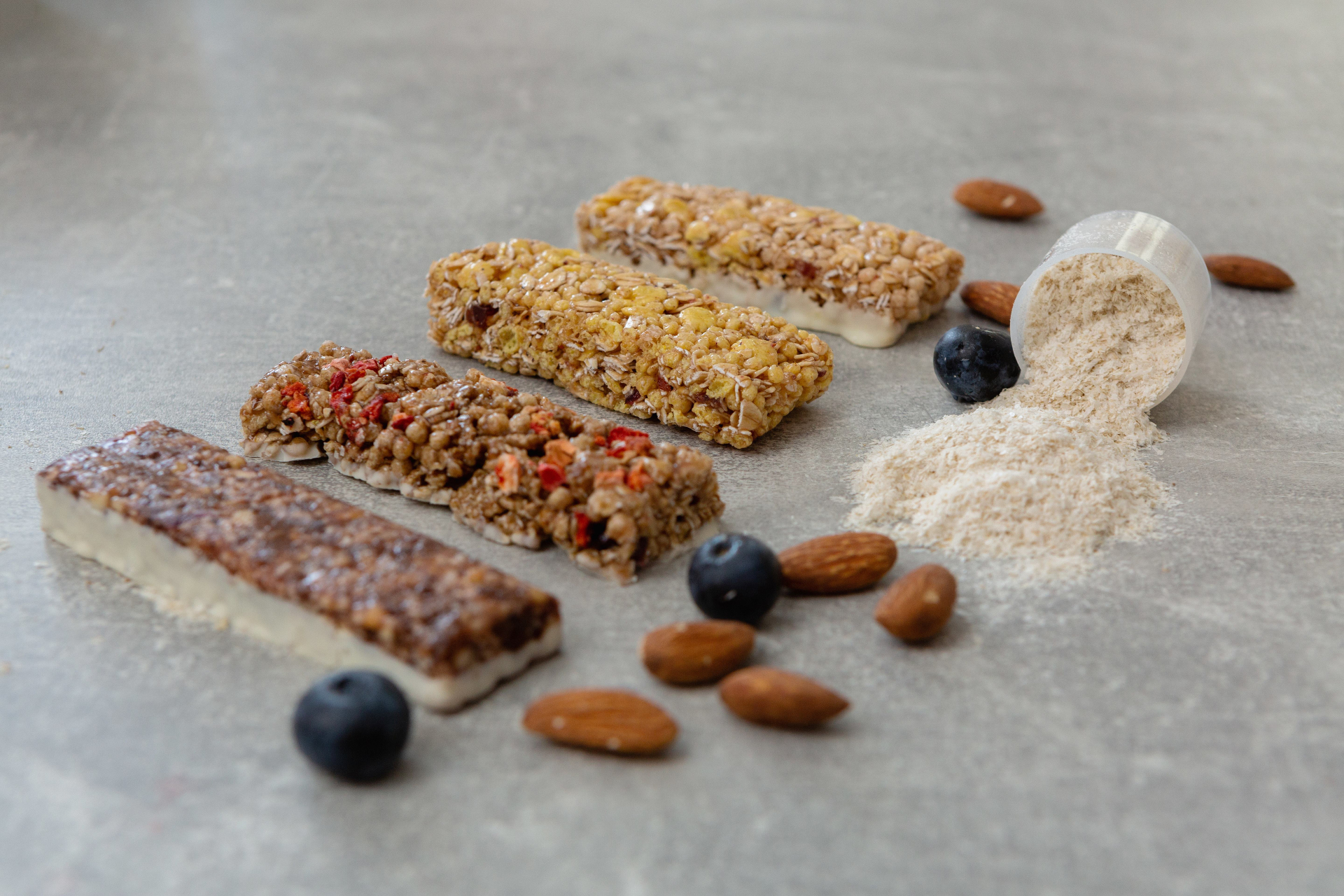 プロテインバーのコラムのアイキャッチ画像